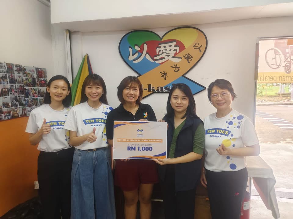 我都会很直接的说：“我们需要钱”